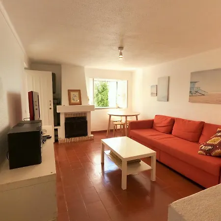 Cascais, Fabulous T2 In Sassoeiros, Carcavelos アパート